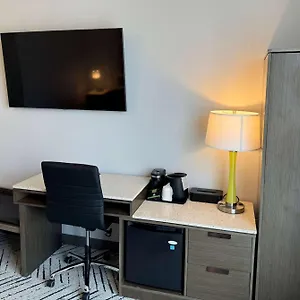 https://super-8-by-wyndham-bronx-near-stadium.us-newyorkcity.com